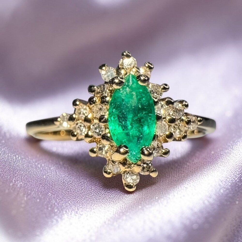 Estate- 10K Gold- Natural Emerald & Halo Diamond Ring - Size 5.5- Marquis -1.6g